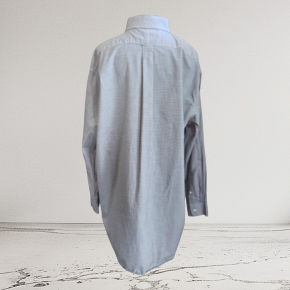 Roundtree & Yorke Gray And White Dress Shirt with Classic Collar Neck Size 17/34 - Picture 2 of 6